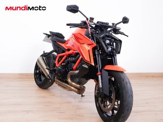 KTM 1390 SUPER DUKE R