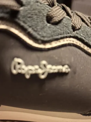 Zapatillas Pepe Jeans Mujer Negro/Dorado. Número 4