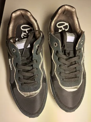 Zapatillas Pepe Jeans Mujer Negro/Dorado. Número 4