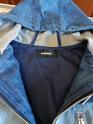 Chaqueta vaquera Diesel con capucha