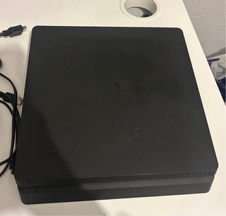 PS4 Slim 1TB (PlayStation 4) 2 mandos, 4 juegos