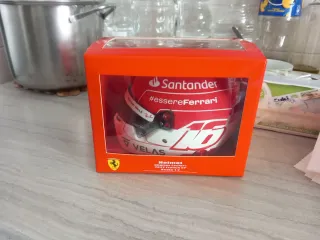 Portarotolo Carta Ferrari Rosso