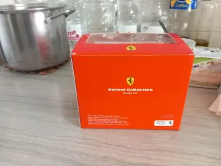 Portarotolo Carta Ferrari Rosso