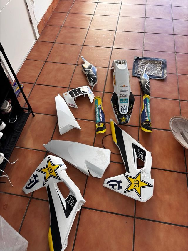 Plástica Husqvarna TE300 2020 Original