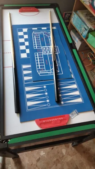 Mesa multijuegos con accesorios