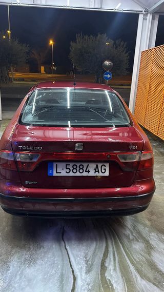 SEAT Toledo 1999 ESCUCHO OFERTAS
