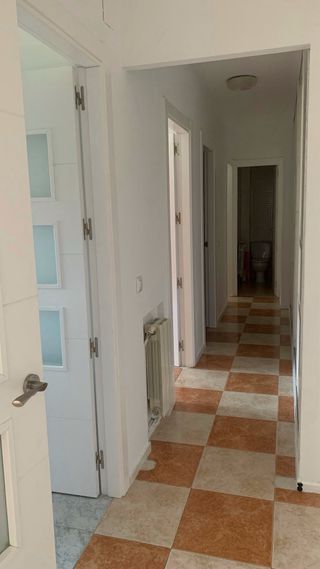 Se ofrece habitación en piso compartido en Badajoz