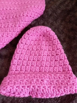 Conjunto de lana tejido a mano