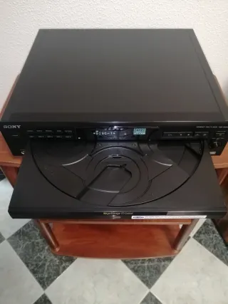 Reproductor CD Sony CDP-XE515