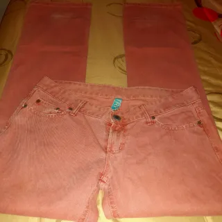 Pantalón vaquero rosa talla 40