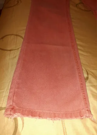 Pantalón vaquero rosa talla 40