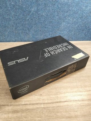 Mini PC ASUS VivoMini VM45 4/64GB SSD Win10