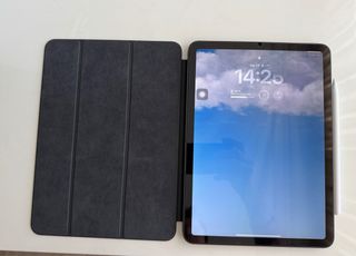 Apple iPad Air 5 funda y apple pencil 2