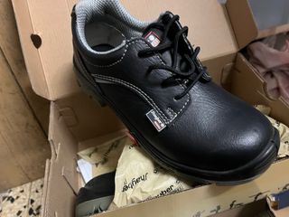 Zapatillas de seguridad Jhayber negras