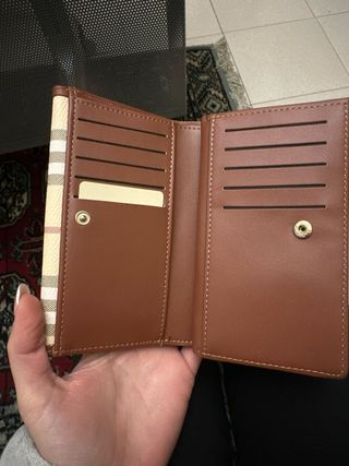 Portafogli donna a quadri con chiusura dorata