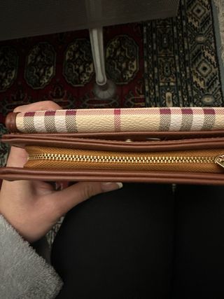 Portafogli donna a quadri con chiusura dorata