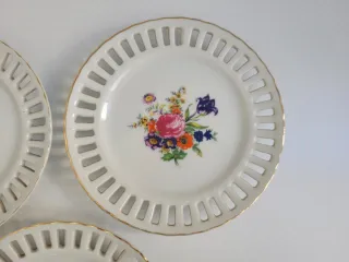3 Piatti decorativi traforati vintage