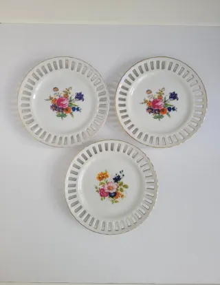 3 Piatti decorativi traforati vintage