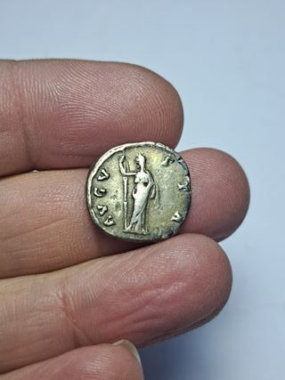 DENARIO DE PLATA FAUSTINA BONITO 3,3 GRS (A530)