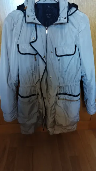 Parka Zara Beige Mujer