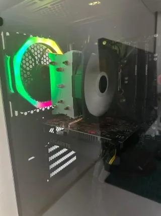 PC Gaming Rápido (i7-9700F | GTX 1650 | 16GB RAM)