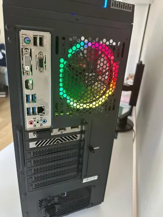 PC Gaming Rápido (i7-9700F | GTX 1650 | 16GB RAM)