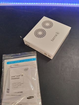 Mini PC Terra 5000V2 i3 4GB RAM 250GB SSD W10P