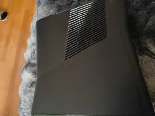 Xbox 360 Negra con 1 Mando