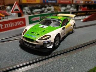 Aston Martin DBR-9 Scalextric Digital System.