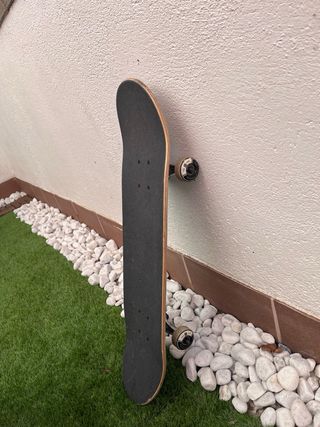 Skate Globe con ejes Tensor