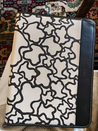 Carpeta Tous Piel Beige y Negra