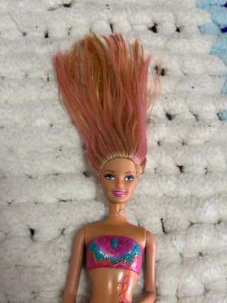 Muñeca Barbie Sirena cambio de color con agua !!