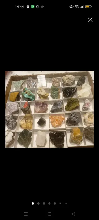 Collezione di 30 minerali