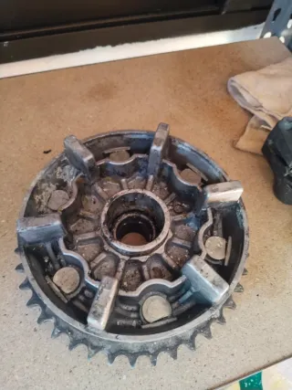 Buje Rueda Suzuki TLR