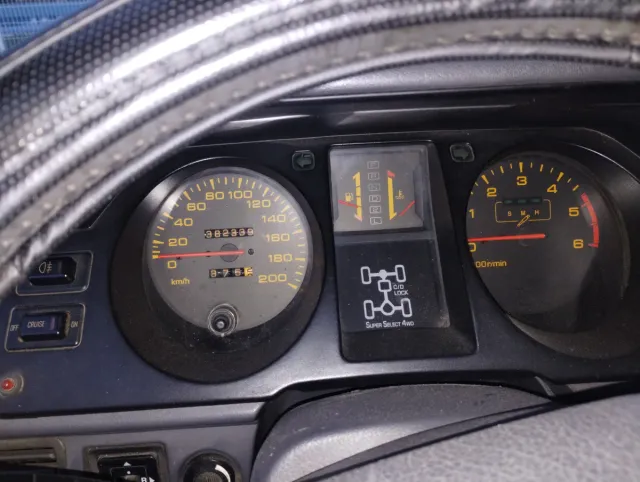 Mitsubishi Montero 1996