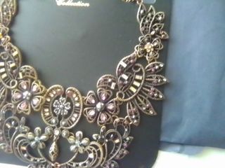 COLLAR DE ZARA