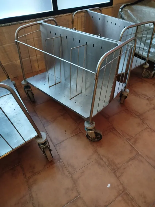 Carros de pratos de aço inoxidável