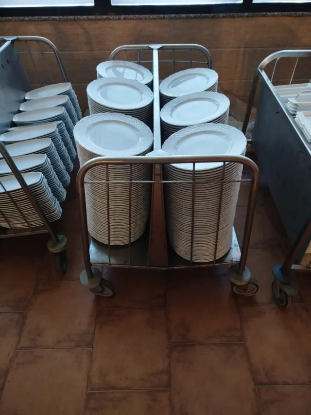 Carros de pratos de aço inoxidável