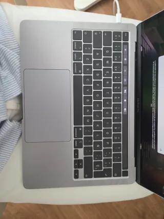 MacBook Pro A2285 Retina 2020