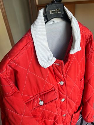 Chaqueta acolchada vintage roja (M cuello de pana