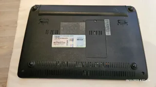 Mini portátil Asus Eee PC 1001HA