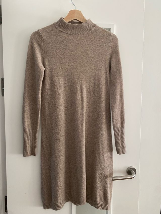 Vestido de lana merino cuello alto