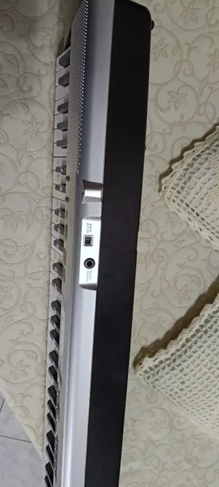 Tastiera Casio LK-130 con autoapprendimento