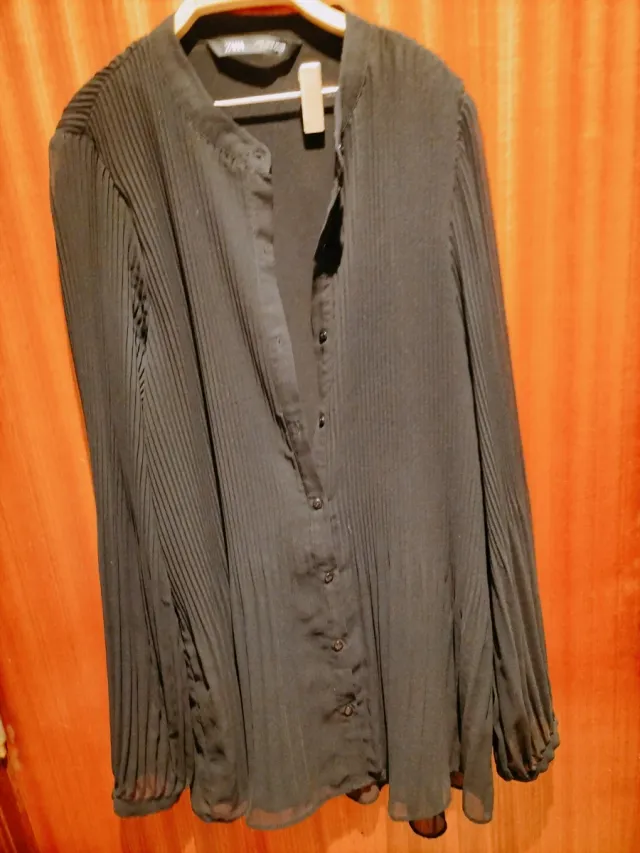 Camisa Zara Talla S Plisada Negra