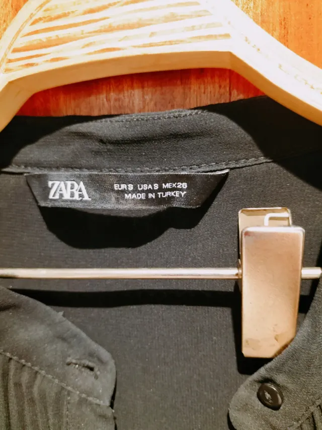 Camisa Zara Talla S Plisada Negra