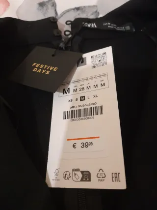 Mono fiesta zara con pedrería