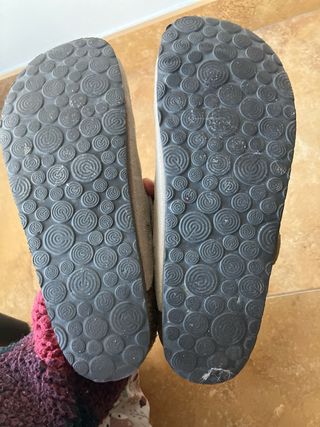 Zuecos Genuins Serraje Beige Talla 37