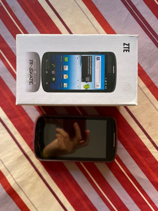 Móvil ZTE SKATE Negro