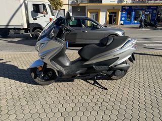 Suzuki Burgman 200 Plata