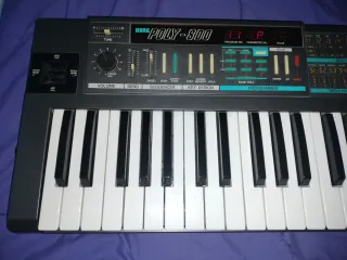 Korg Poly 800 Sintetizador analógico